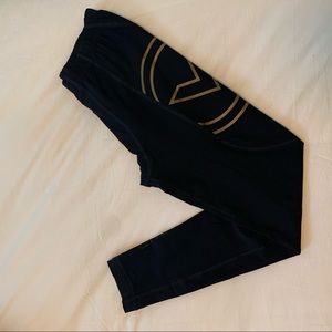 Virus Compression Legging